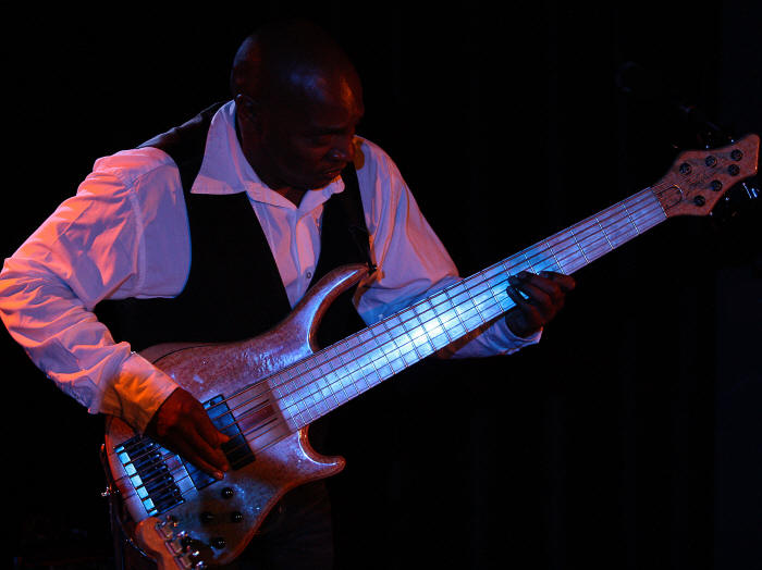 � Copyright 2008 Alan White. All Rights Reserved.