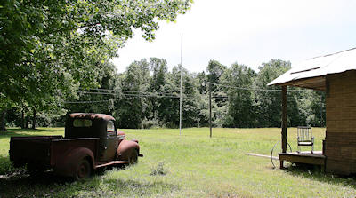 Home of Mississippi John Hurt � Copyright 2011 Alan White. All Rights Reserved.