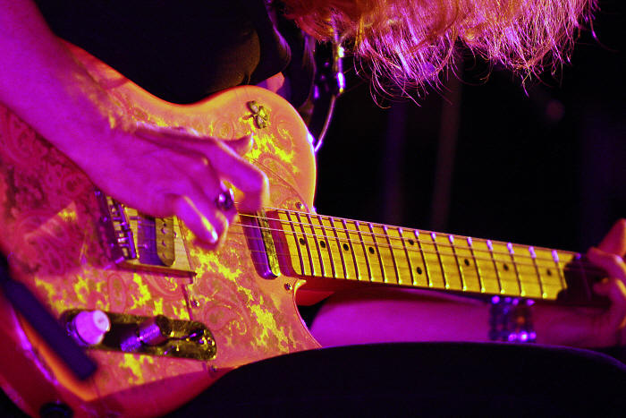 � Copyright 2008 Alan White. All Rights Reserved.