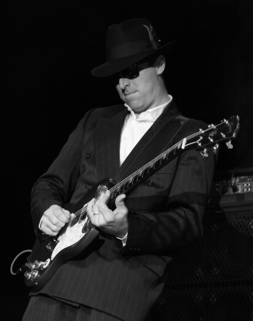 � Copyright 2008 Alan White. All Rights Reserved.