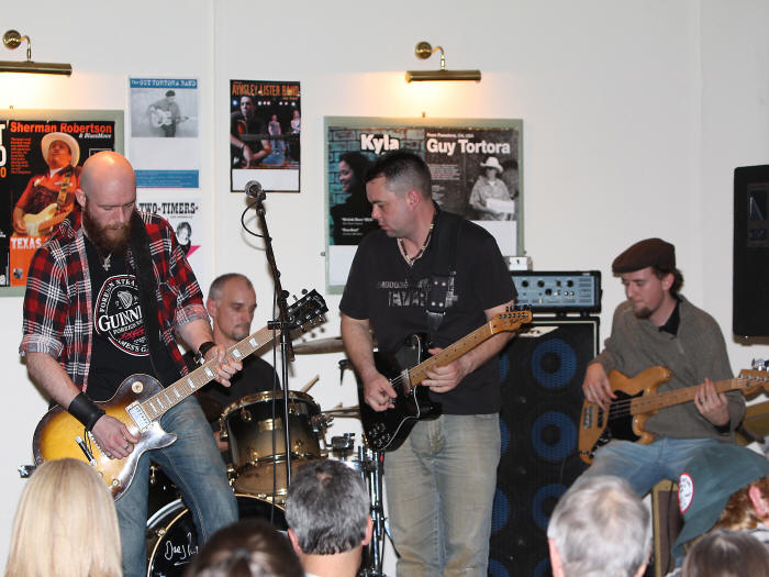 � Copyright 2008 Alan White. All Rights Reserved.