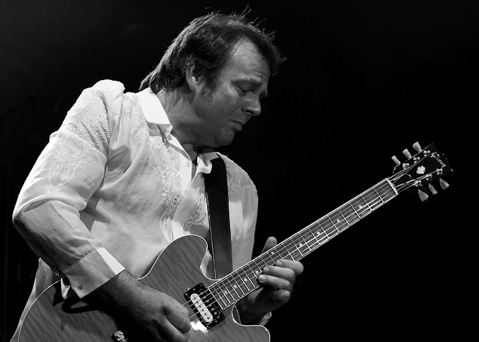 � Copyright 2011 Alan White. All Rights Reserved.