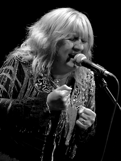 � Copyright 2011 Alan White. All Rights Reserved.