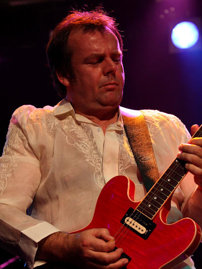 � Copyright 2011 Alan White. All Rights Reserved.
