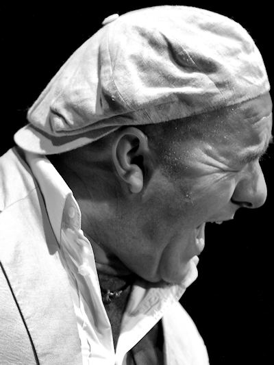 � Copyright 2011 Alan White. All Rights Reserved.