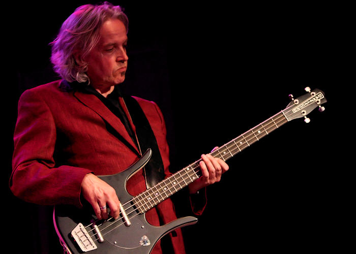 � Copyright 2011 Alan White. All Rights Reserved.