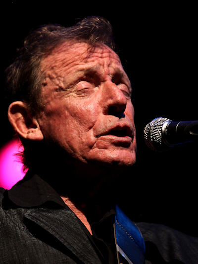 � Copyright 2011 Alan White. All Rights Reserved.