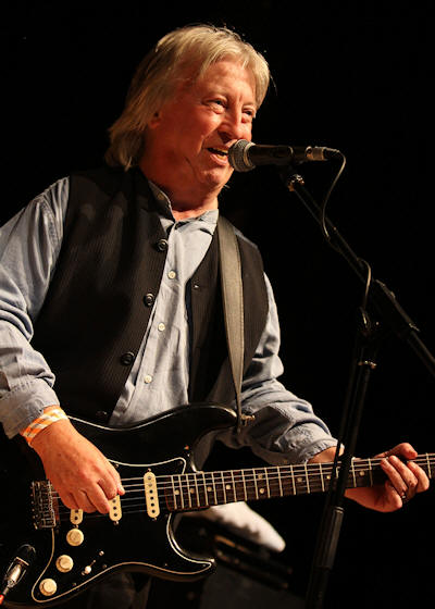 � Copyright 2011 Alan White. All Rights Reserved.