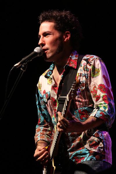 � Copyright 2011 Alan White. All Rights Reserved.