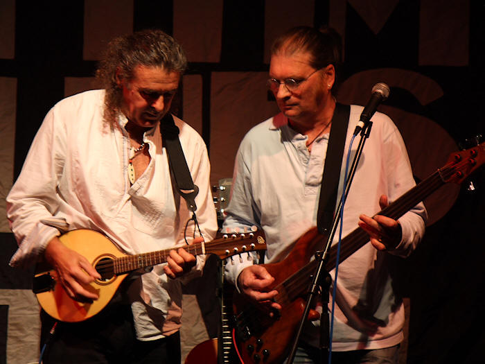 � Copyright 2011 Alan White. All Rights Reserved.
