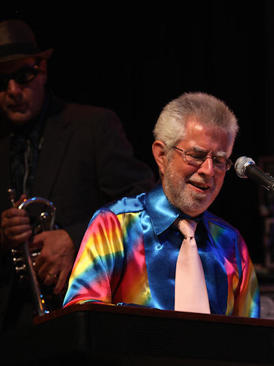 � Copyright 2011 Alan White. All Rights Reserved