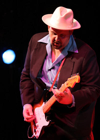 � Copyright 2012 Alan White. All Rights Reserved.