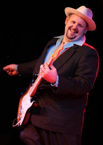 � Copyright 2012 Alan White. All Rights Reserved.