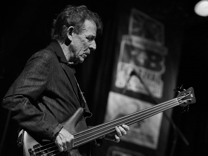 � Copyright 2011 Alan White. All Rights Reserved.