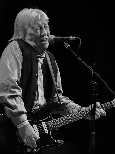 � Copyright 2011 Alan White. All Rights Reserved.