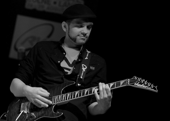 � Copyright 2011 Alan White. All Rights Reserved.