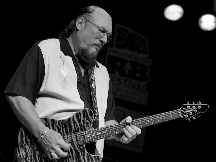 � Copyright 2011 Alan White. All Rights Reserved.