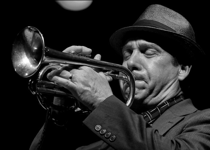 � Copyright 2011 Alan White. All Rights Reserved.