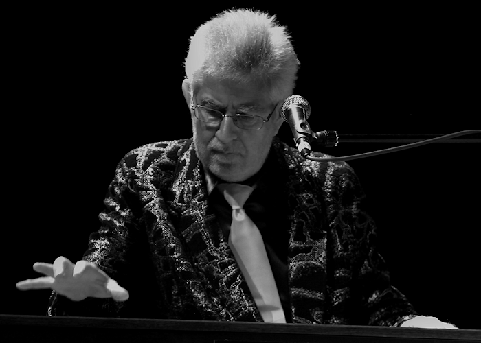 � Copyright 2011 Alan White. All Rights Reserved