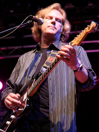 � Copyright 2009 Alan White. All Rights Reserved.