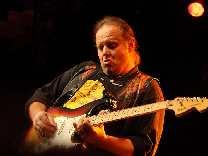 � Copyright 2008 Alan White. All Rights Reserved.