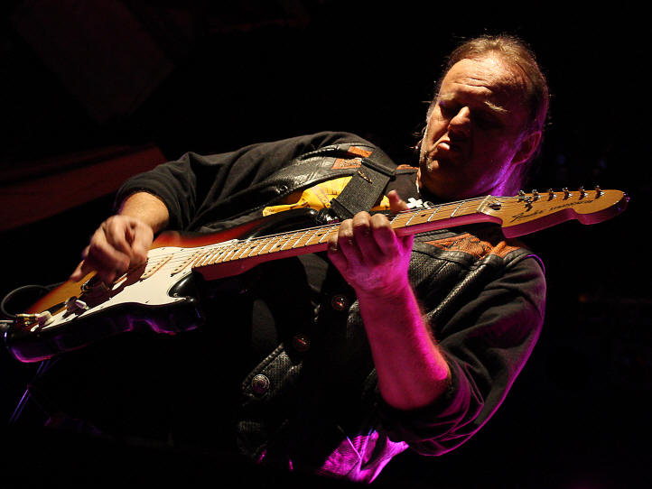 � Copyright 2008 Alan White. All Rights Reserved.