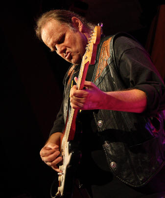 � Copyright 2008 Alan White. All Rights Reserved.