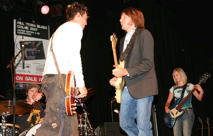 � Copyright 2007 Alan White. All Rights Reserved.