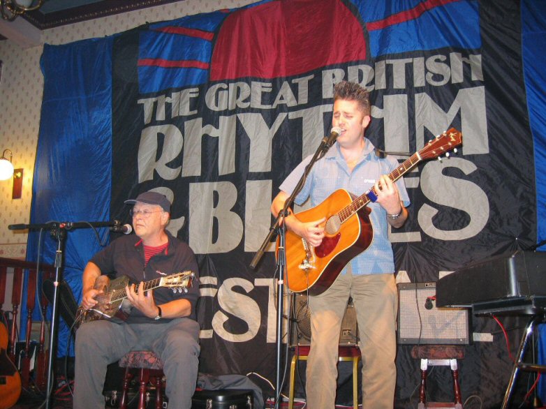� Copyright 2005 Alan White