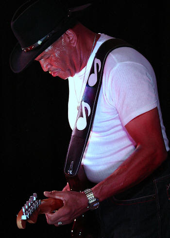 � Copyright 2008 Alan White. All Rights Reserved.