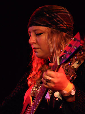� Copyright 2010 Alan White. All Rights Reserved.