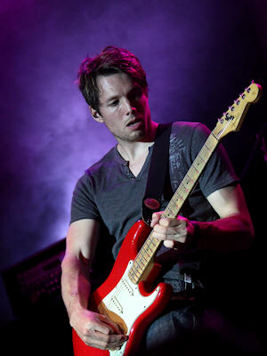 � Copyright 2011 Alan White. All Rights Reserved.