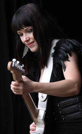 � Copyright 2011 Alan White. All Rights Reserved.