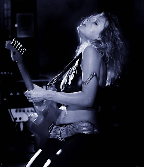 � Copyright 2009 Ana Popović. All Rights Reserved.