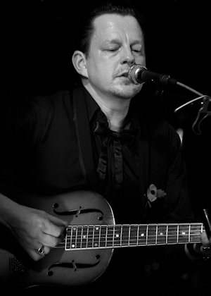 � Copyright 2010 Alan White. All Rights Reserved.