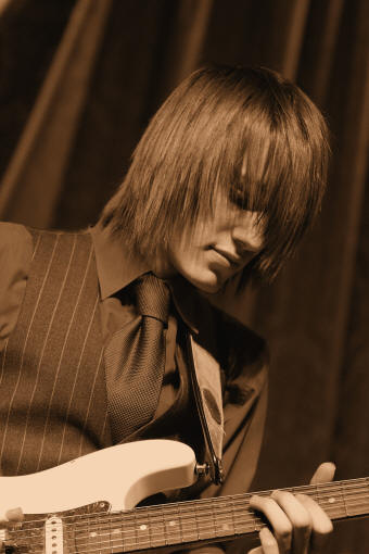 � Copyright 2008 Alan White. All Rights Reserved.