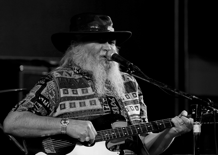 � Copyright 2010 Alan White. All Rights Reserved.