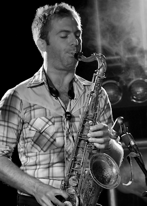 � Copyright 2010 Alan White. All Rights Reserved.