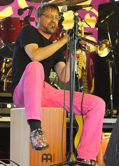 � Copyright 2010 Alan White. All Rights Reserved.