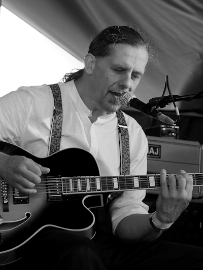 � Copyright 2010 Alan White. All Rights Reserved.