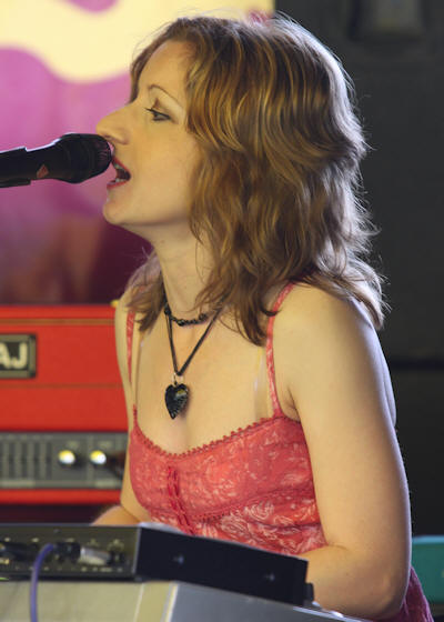 � Copyright 2010 Alan White. All Rights Reserved.
