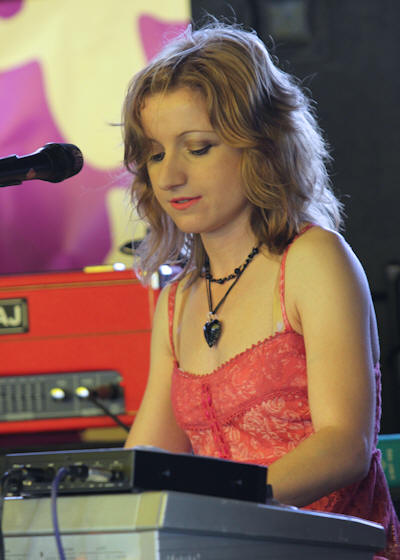 � Copyright 2010 Alan White. All Rights Reserved.