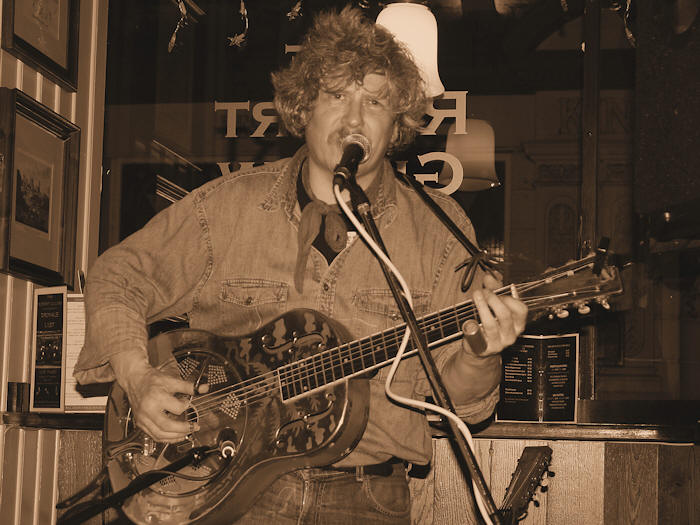 � Copyright 2009 Alan White. All Rights Reserved.