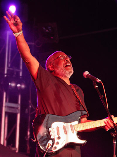 � Copyright 2010 Alan White. All Rights Reserved.