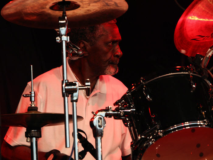 � Copyright 2010 Alan White. All Rights Reserved.