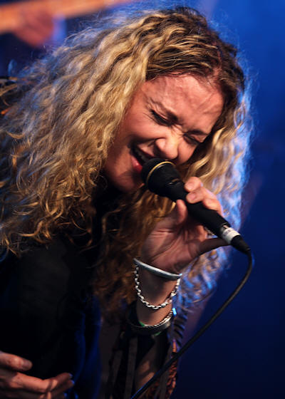 � Copyright 2011 Alan White. All Rights Reserved.