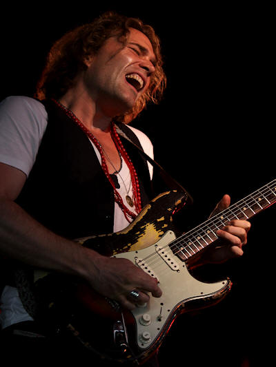 � Copyright 2011 Alan White. All Rights Reserved.