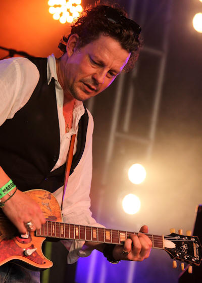 � Copyright 2011 Alan White. All Rights Reserved.