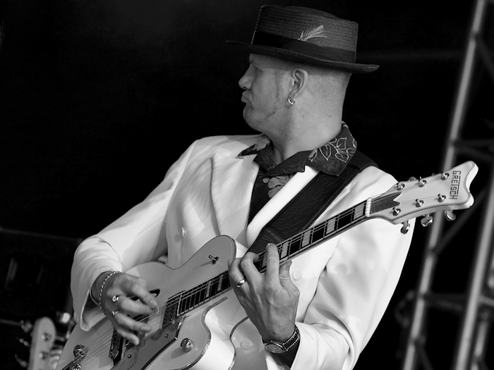 � Copyright 2011 Alan White. All Rights Reserved.