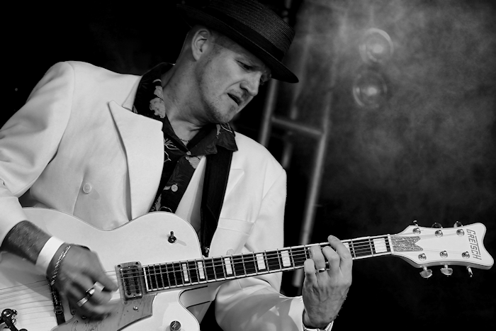 � Copyright 2011 Alan White. All Rights Reserved.